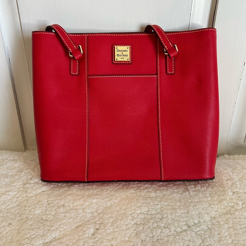 Dooney & Bourke Purse
